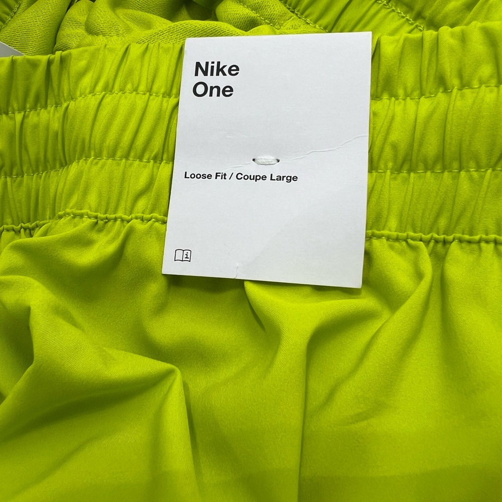 Nike One Big Kids' (Girls') Dri-FIT High-Waisted Woven Training Shorts Size: L - Picture 6 of 13